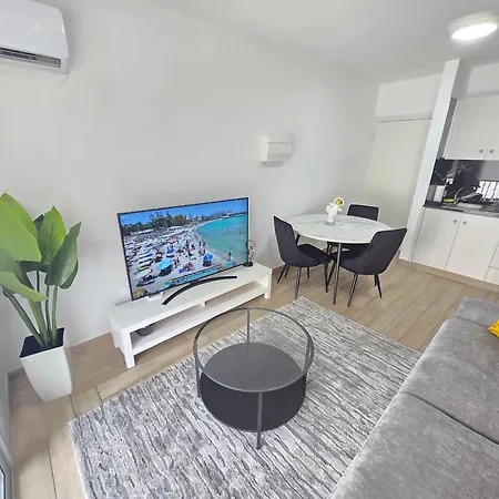 Apartamento 1 - C *